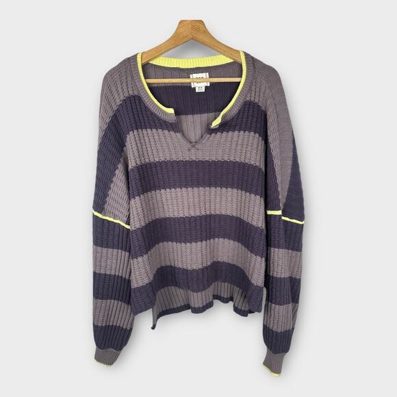 BDG Sweaters - BDG Urban Outfitters Womens size Medium Oversized Striped Sweater Purple
